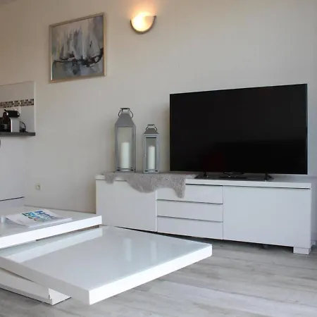 La Rochelle, 2 Pieces, 4 Personnes - Fr-1-246-207 Lejlighed